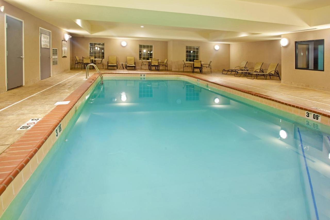 Staybridge Suites Elkhart North By Ihg Εξωτερικό φωτογραφία