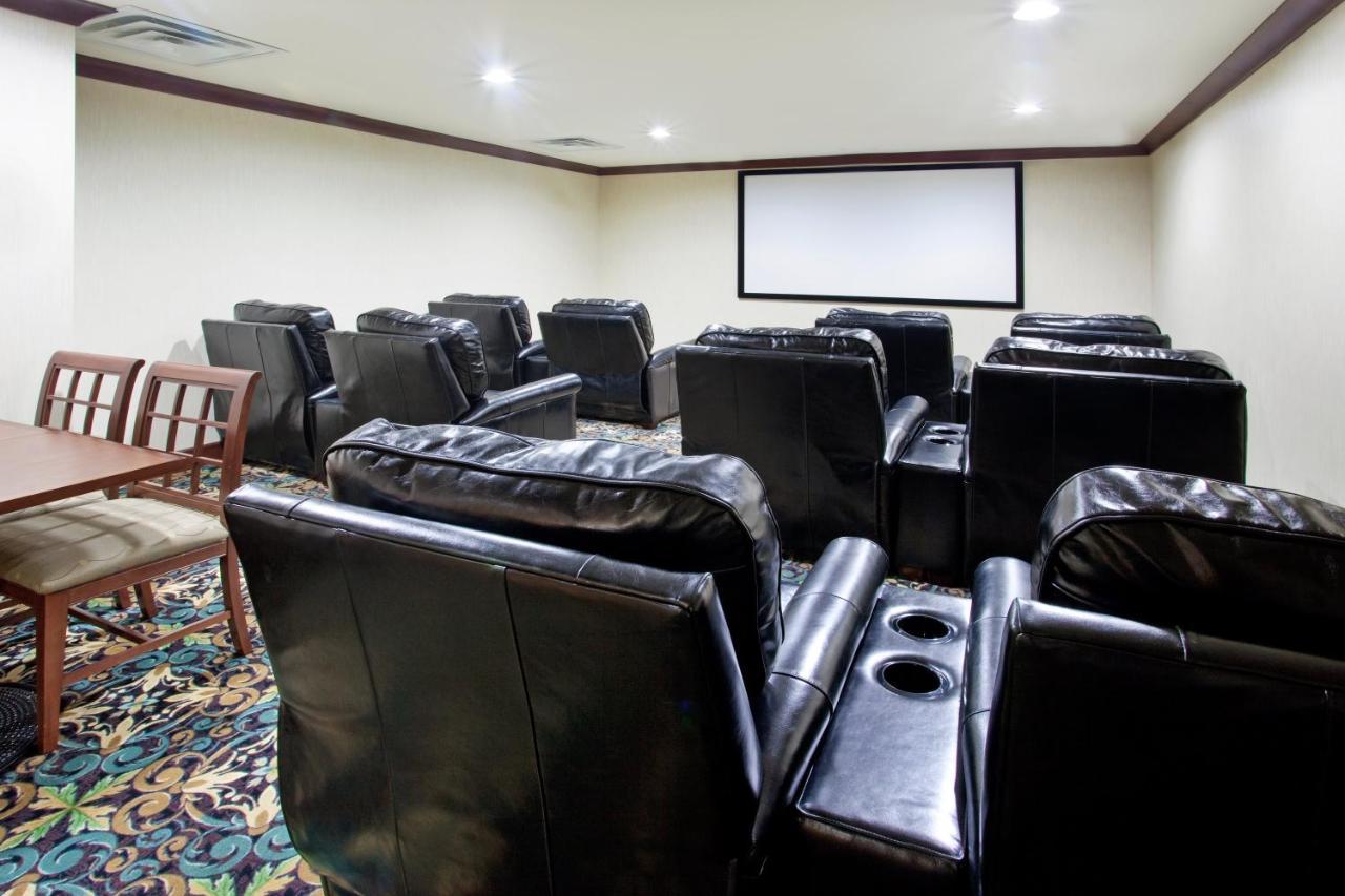 Staybridge Suites Elkhart North By Ihg Εξωτερικό φωτογραφία